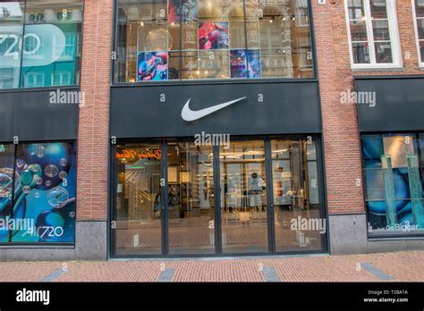 nike hoofkantoor in amsterdam mailadres|nike inc contact.